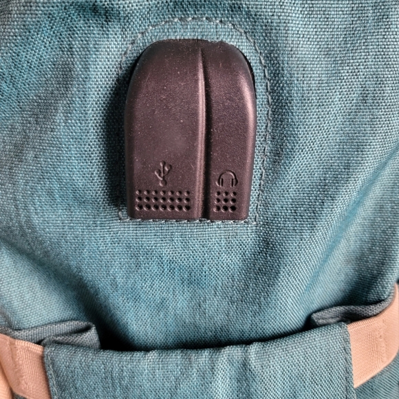 Green Diaper Bag with Bed - Picture 5 of 12